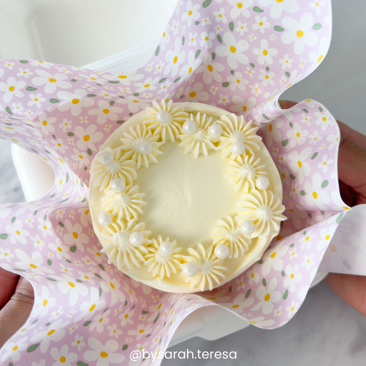 Simply Making Spring Flowers Printed Greaseproof Liners x 50