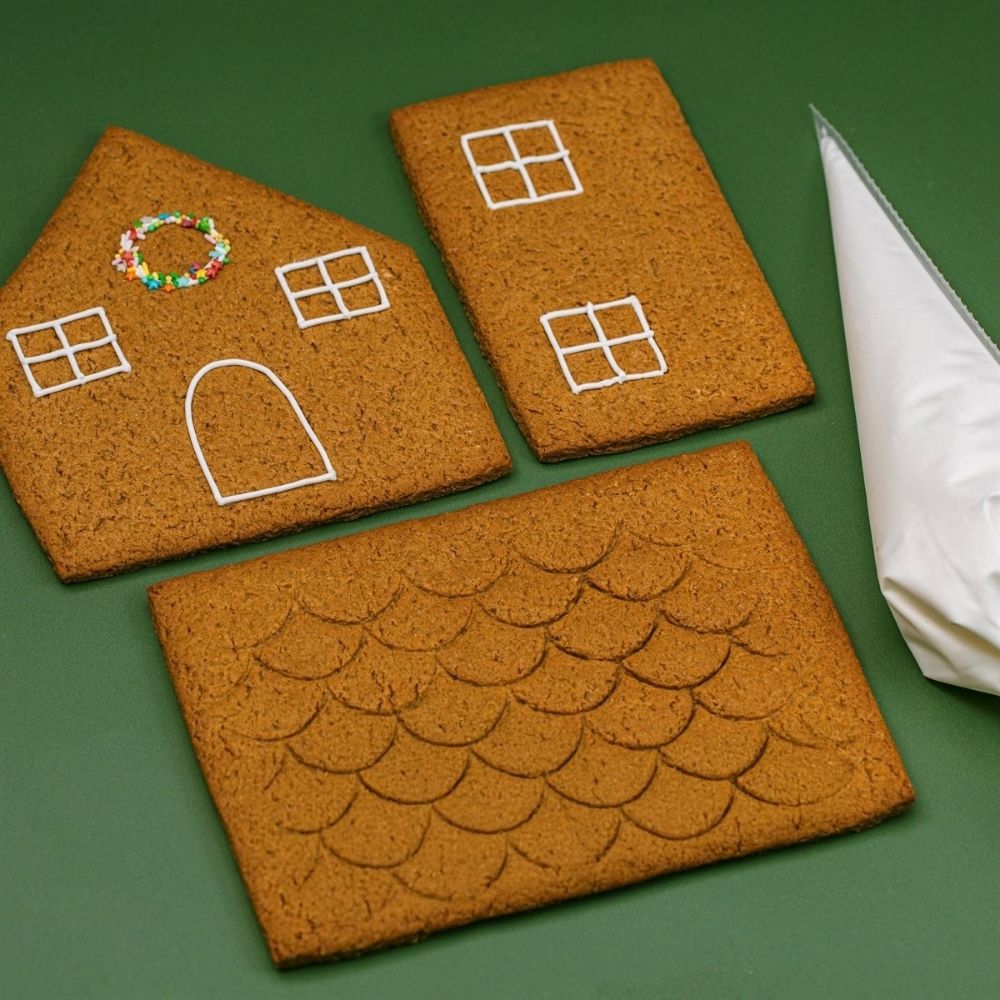 PME Ready To Build Gingerbread House Kit